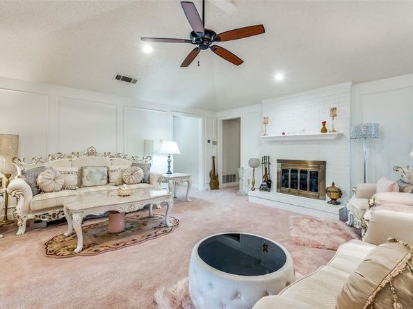 1513  Silverleaf Drive , Carrollton Texas 75007