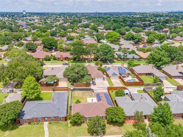 1513  Silverleaf Drive , Carrollton Texas 75007