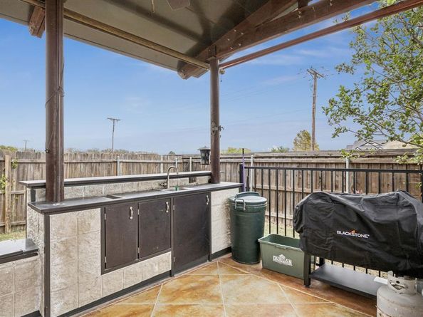 705  Bayshore Drive , Mansfield Texas 76063