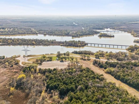 705  Bayshore Drive , Mansfield Texas 76063