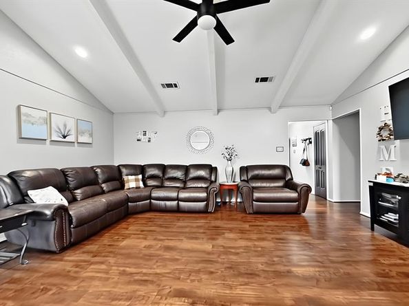 5016  Saint Lawrence Road , Fort Worth Texas 76103