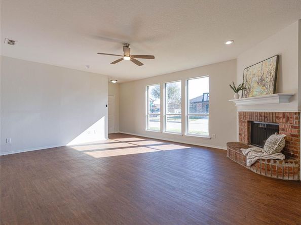 8701  Gaines Drive , Fort Worth Texas 76244