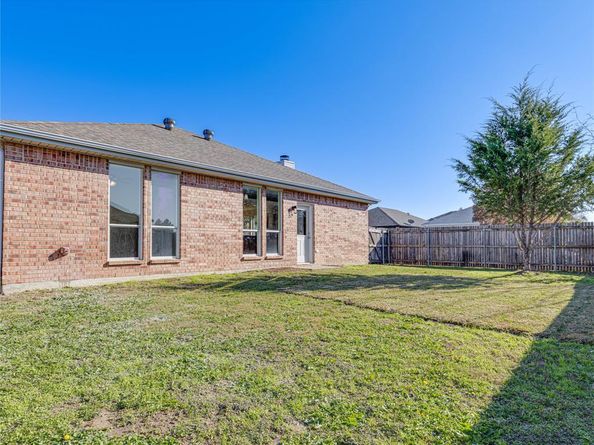 8701  Gaines Drive , Fort Worth Texas 76244