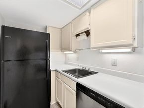 4338  Hartford Street  7, Dallas Texas 75219