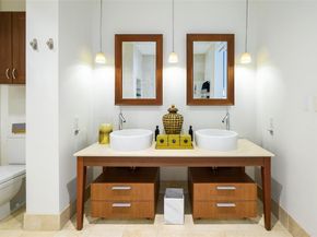 2200  Victory Avenue  2401, Dallas Texas 75219