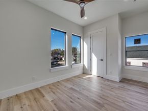 3314  NAVARO Street , Dallas Texas 75212