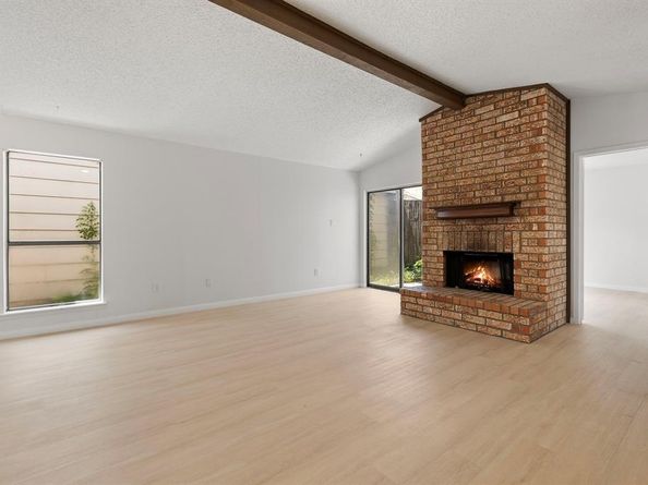 2853  Capella Circle , Garland Texas 75044