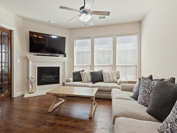 3615  Adriana Avenue , Irving Texas 75038