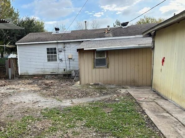 617  Oak Street , Garland Texas 75040