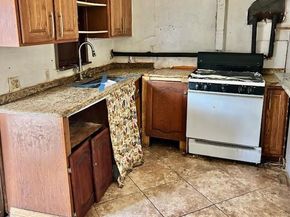 617  Oak Street , Garland Texas 75040