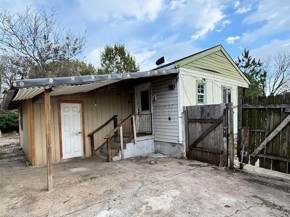 617  Oak Street , Garland Texas 75040