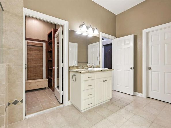 109  Visalia Lane , Denton Texas 76210