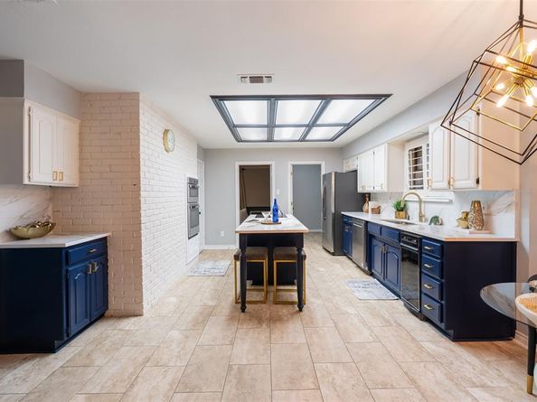 2342  King Richard Drive , Grand Prairie Texas 75050