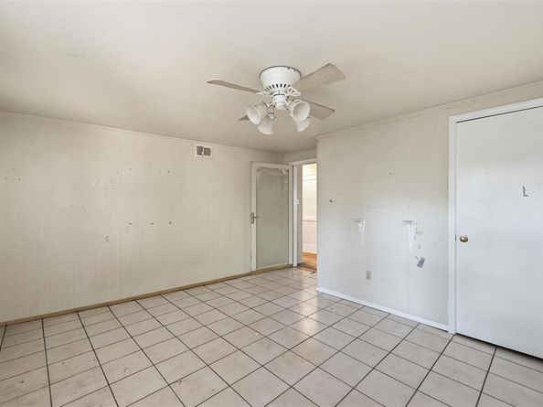 8812  Sabinas Trail , Fort Worth Texas 76118