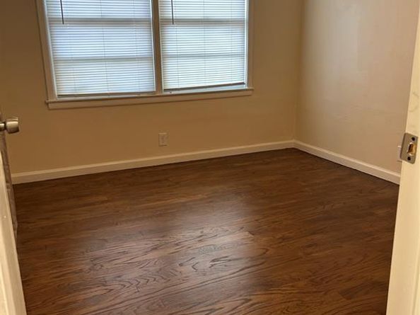 1600  Beaumont Street , Fort Worth Texas 76106