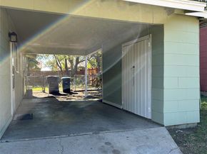 1600  Beaumont Street , Fort Worth Texas 76106