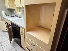 4212  Central Lane , Balch Springs Texas 75180