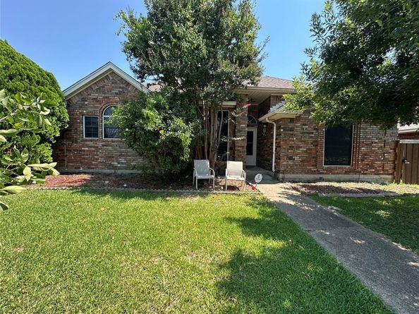 1412  Paula Lane , Mesquite Texas 75149