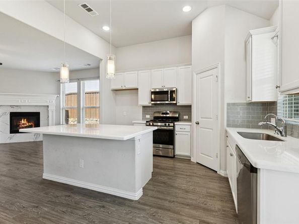 5470  Blue Quail Drive , Prosper Texas 75078