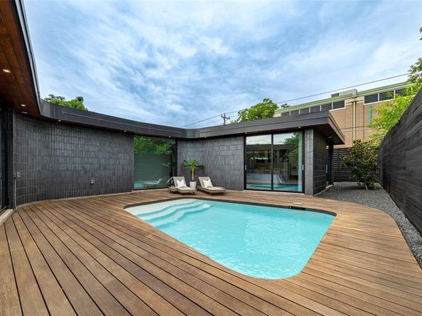 6822  Victoria Avenue , Dallas Texas 75209