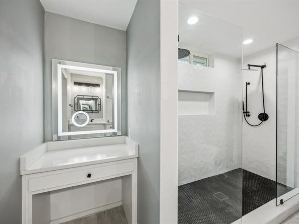 7018  Blackwood Drive , Dallas Texas 75231