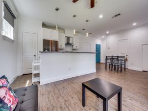 2709  Pennsylvania Avenue , Dallas Texas 75215