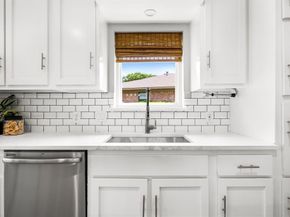 10611  Wyatt Street , Dallas Texas 75218