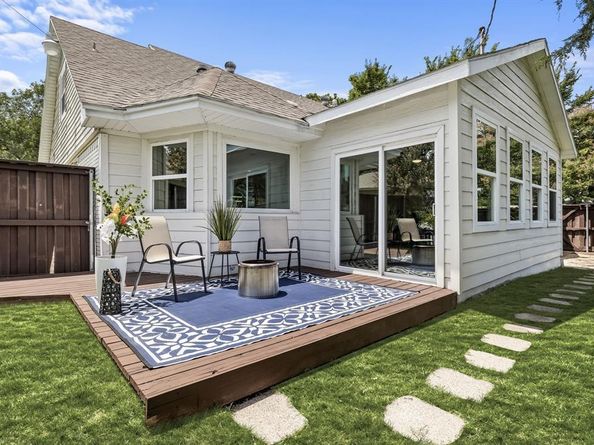 10611  Wyatt Street , Dallas Texas 75218