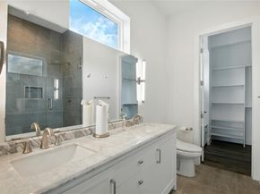 4640  Munger Avenue  102, Dallas Texas 75204