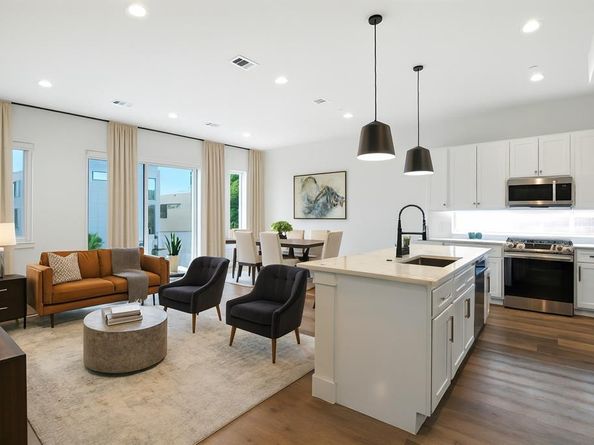 4640  Munger Avenue  102, Dallas Texas 75204