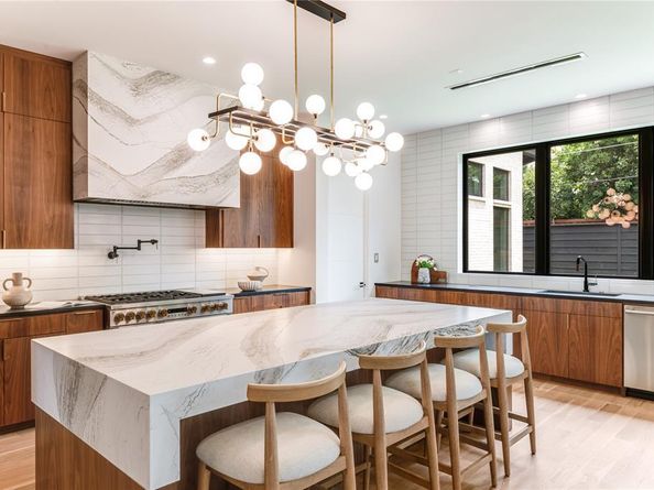 10142  Coppedge Lane , Dallas Texas 75229