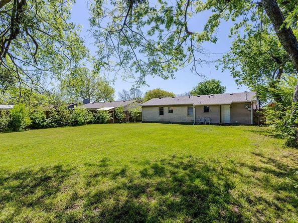 813  Rosewood Hills Drive , Garland Texas 75040