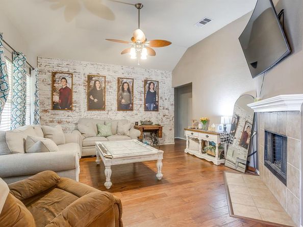 5301  Thornbush Drive , Fort Worth Texas 76179