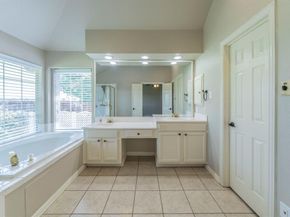 3207  Arcadia Drive , Arlington Texas 76017