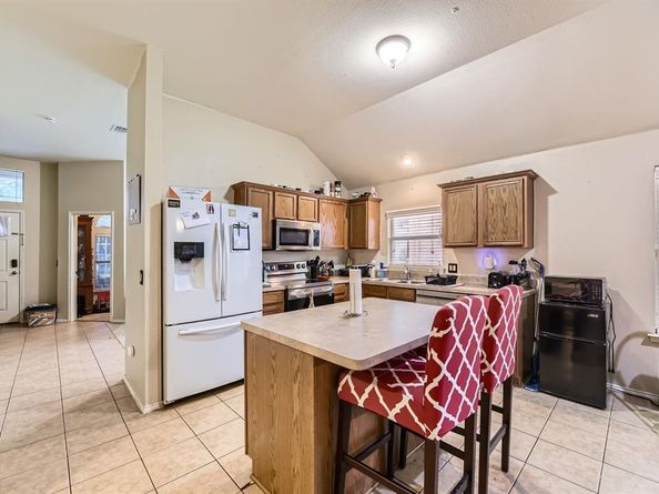 8525  Silverbell Lane , Fort Worth Texas 76140