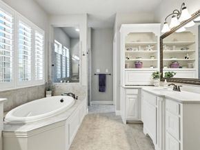 6704  Oak Knoll Road , Flower Mound Texas 76226