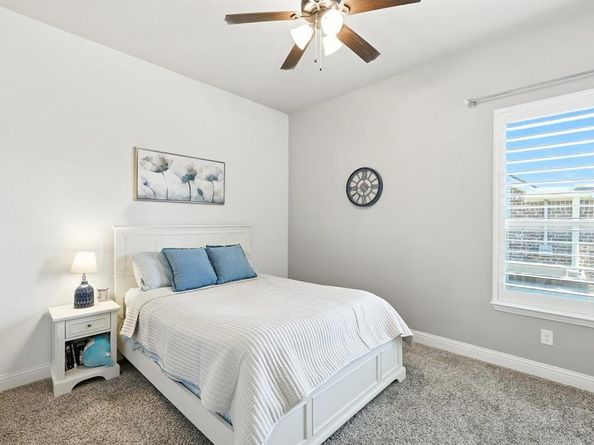 6704  Oak Knoll Road , Flower Mound Texas 76226