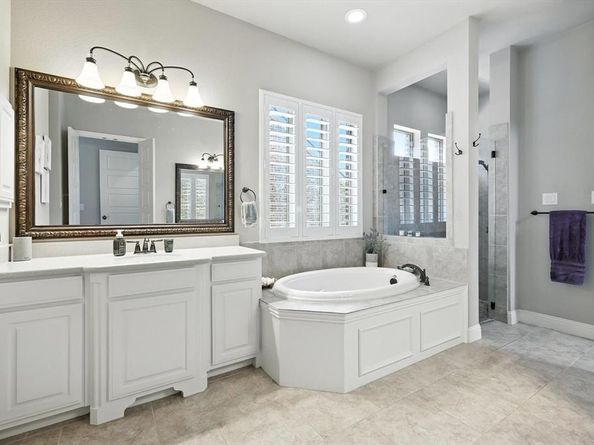 6704  Oak Knoll Road , Flower Mound Texas 76226