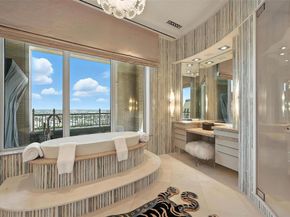 2555 N Pearl Street  2200, Dallas Texas 75201