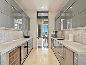 2555 N Pearl Street  2200, Dallas Texas 75201