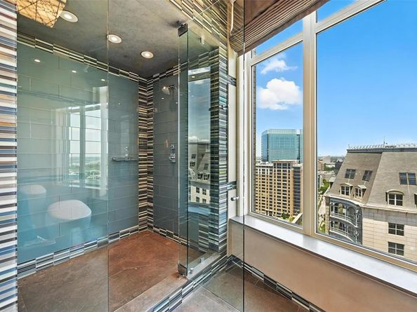 2555 N Pearl Street  2200, Dallas Texas 75201