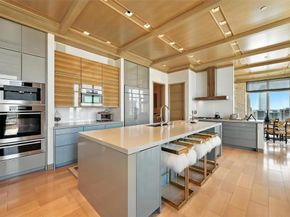 2555 N Pearl Street  2200, Dallas Texas 75201