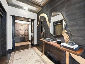 2555 N Pearl Street  2200, Dallas Texas 75201