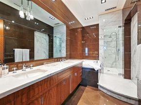 2555 N Pearl Street  2200, Dallas Texas 75201