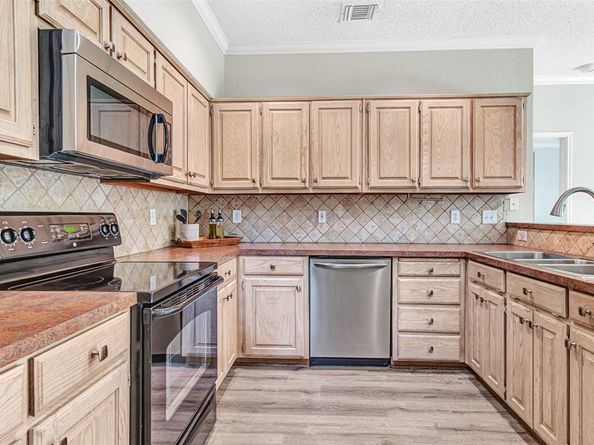 3024  Silver Springs Lane , Richardson Texas 75082