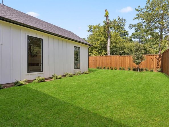 2022  Euclid Avenue , Dallas Texas 75206