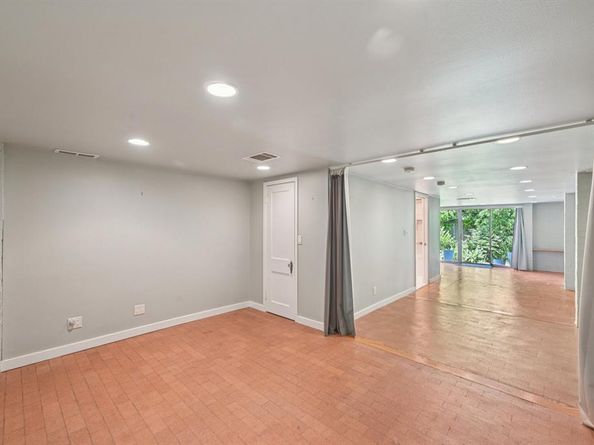 10369  Country Club Drive , Dallas Texas 75218