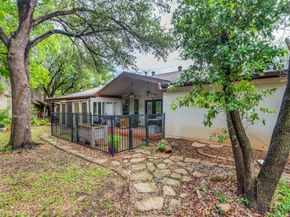 405  Chandler Lake Road , Fort Worth Texas 76103
