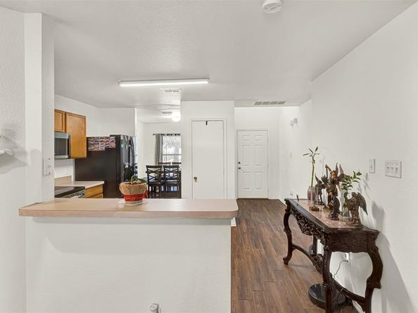 5722  Firethorn Drive , Dallas Texas 75249