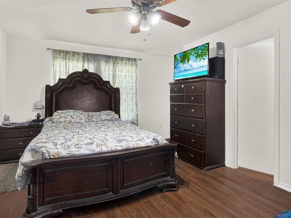 5722  Firethorn Drive , Dallas Texas 75249